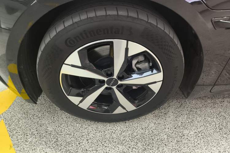 Used Zeekr 001 2022 Long-Range Dual-Motor WE Edition Exterior 4