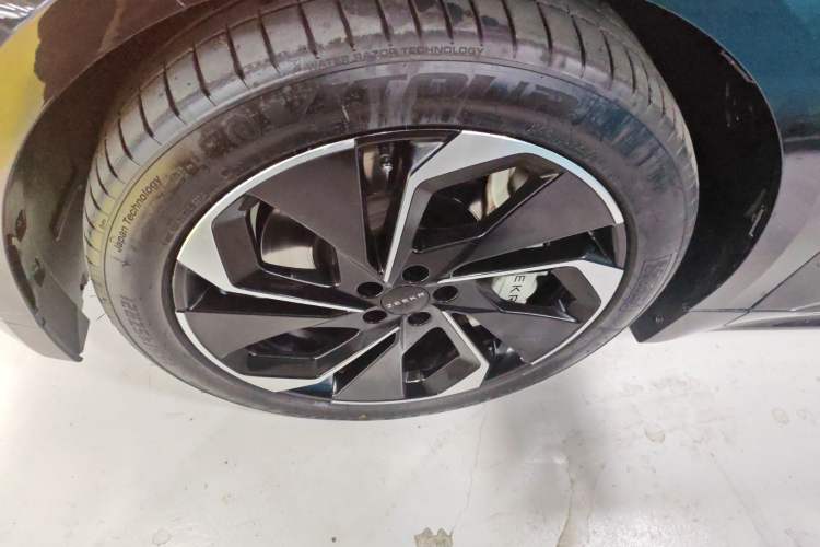 Used Zeekr 001 2022 Long-Range Dual-Motor WE Edition Exterior 7
