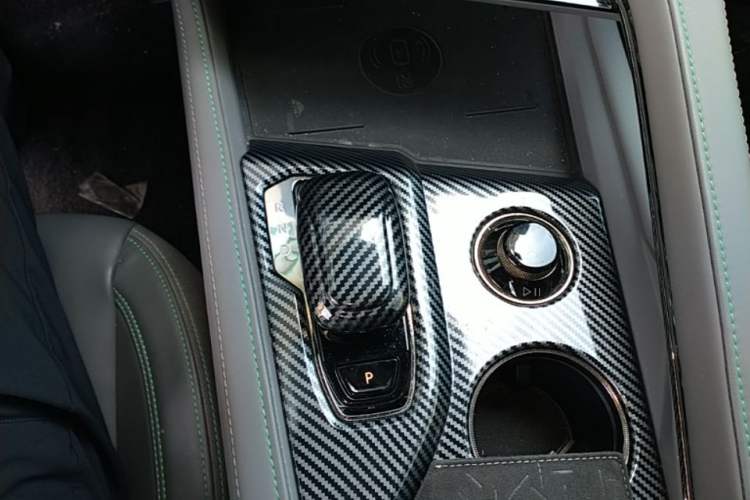 Used Zeekr 001 2022 Long-Range Dual-Motor WE Edition Gear Lever