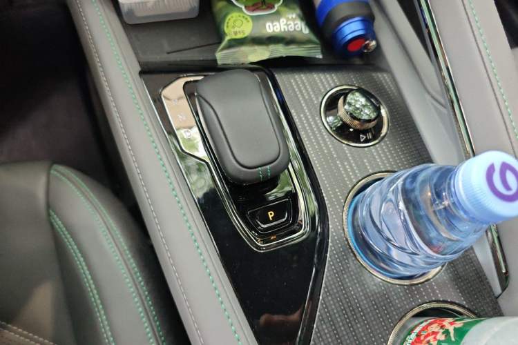 Used Zeekr 001 2022 Long-Range Dual-Motor WE Edition Gear Lever
