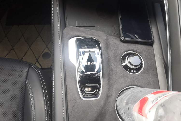 Used Zeekr 001 2022 Long-Range Dual-Motor WE Edition Gear Lever