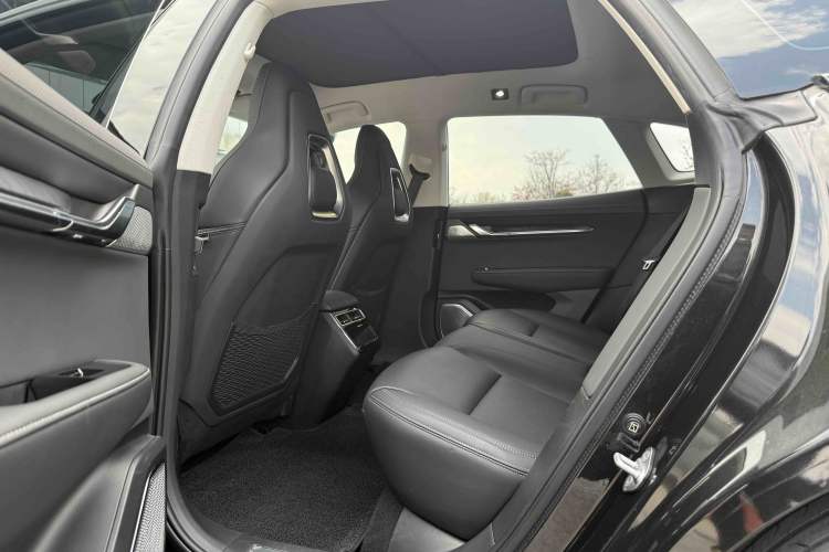 Used Zeekr 001 2022 Long-Range Dual-Motor WE Edition Interior 1
