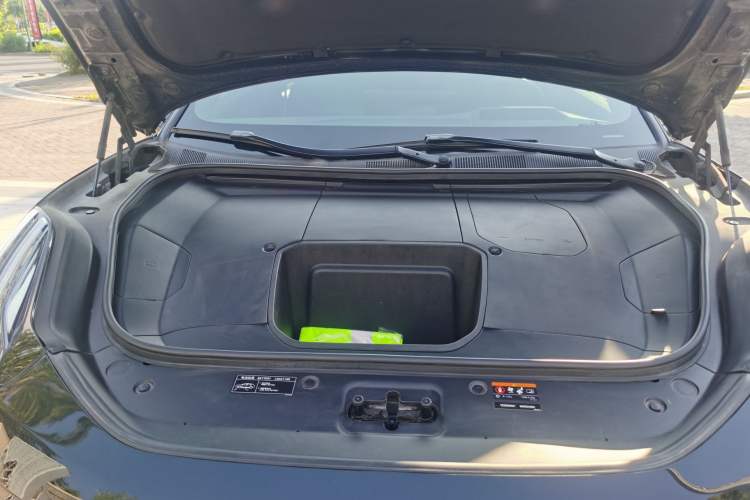 Used Zeekr 001 2022 Ultra-Long Range Dual-Motor ME Version Interior 13