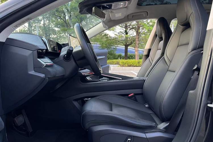 Used Zeekr 001 2022 Long-Range Dual-Motor WE Edition Interior 2