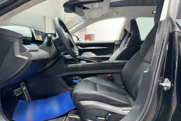 Used Zeekr 001 2022 Long-Range Dual-Motor WE Edition Interior 3