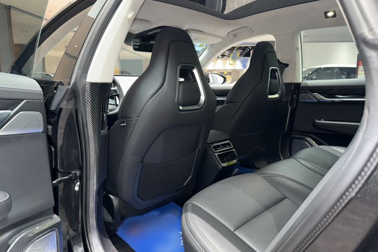 Used Zeekr 001 2022 Long-Range Dual-Motor WE Edition Interior 4