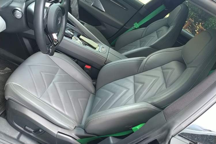 Used Zeekr 001 2022 Long-Range Dual-Motor WE Edition Left Front Seat