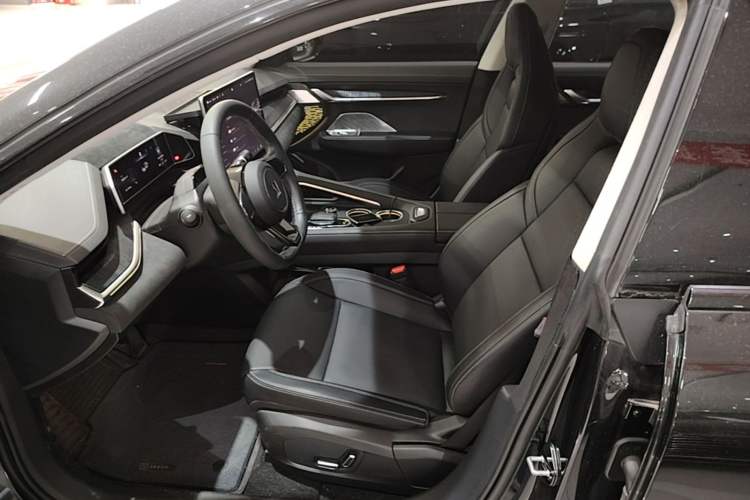 Used Zeekr 001 2022 Long-Range Dual-Motor WE Edition Left Front Seat