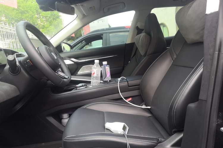 Used Zeekr 001 2022 Long-Range Dual-Motor WE Edition Left Front Seat