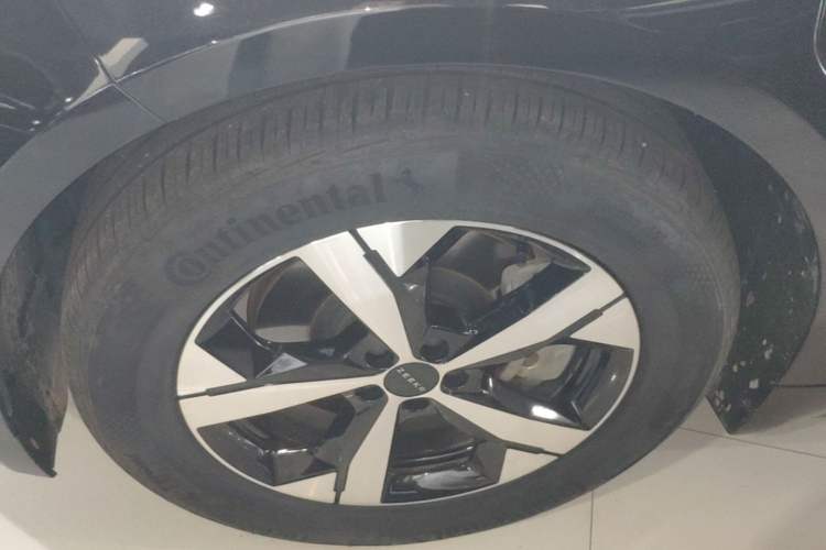 Used Zeekr 001 2022 Long-Range Dual-Motor WE Edition Left Front Wheel Hub