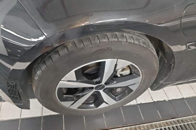 Used Zeekr 001 2022 Long-Range Dual-Motor WE Edition Left Front Wheel Hub