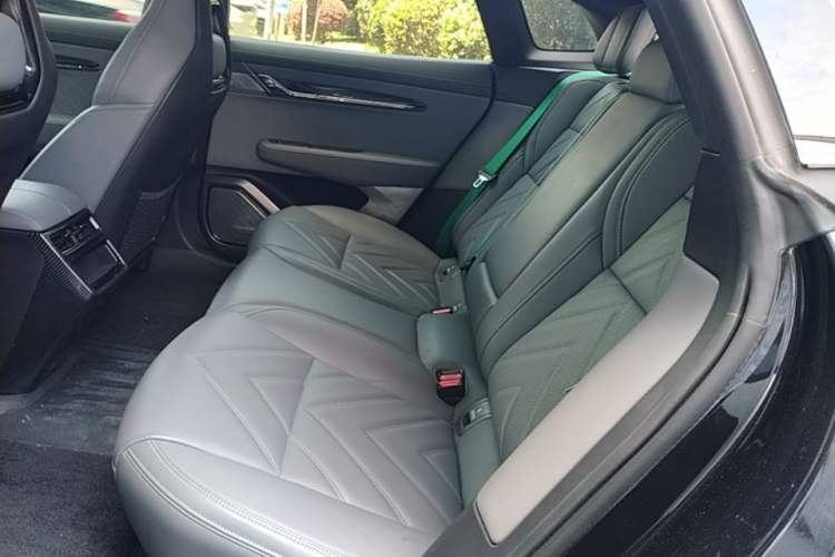 Used Zeekr 001 2022 Long-Range Dual-Motor WE Edition Left Rear Seat