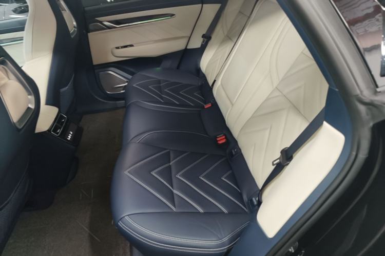 Used Zeekr 001 2022 Ultra-Long Range Dual-Motor YOU Version Left Rear Seat