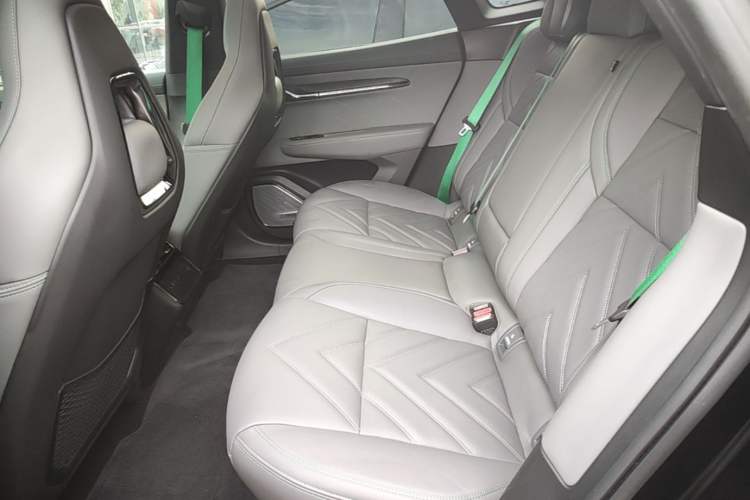 Used Zeekr 001 2022 Ultra-Long Range Dual-Motor YOU Version Left Rear Seat