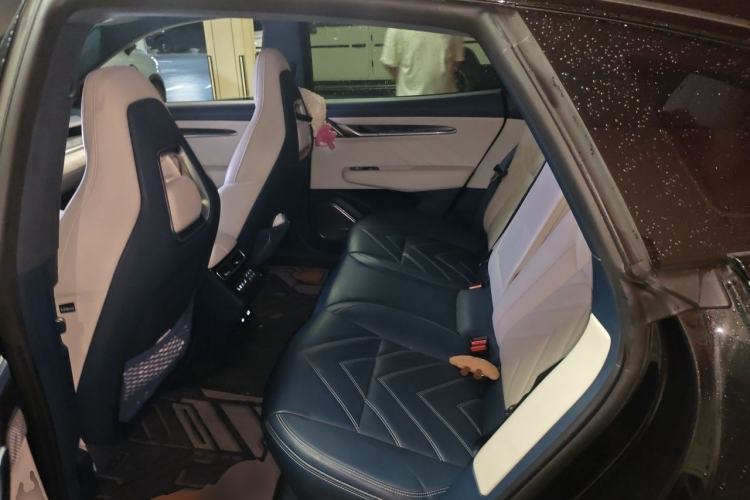 Used Zeekr 001 2022 Ultra-Long Range Dual-Motor ME Version Left Rear Seat