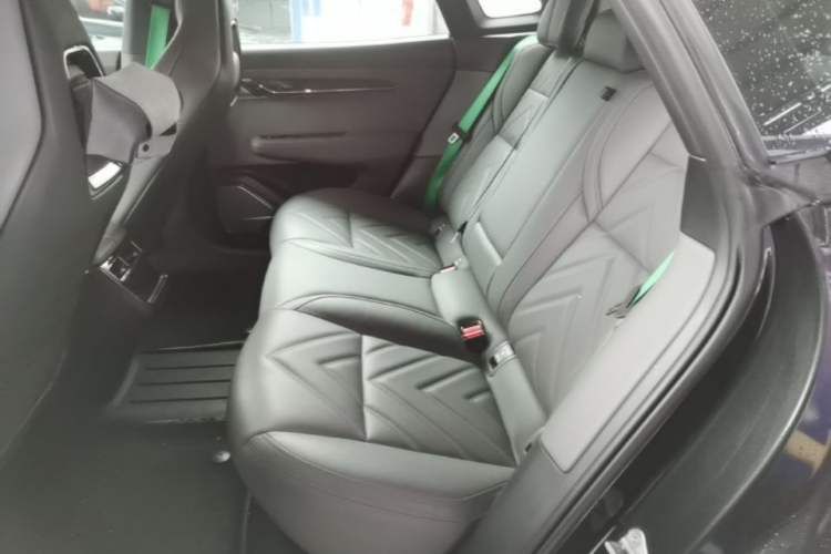 Used Zeekr 001 2022 Long-Range Dual-Motor WE Edition Left Rear Seat