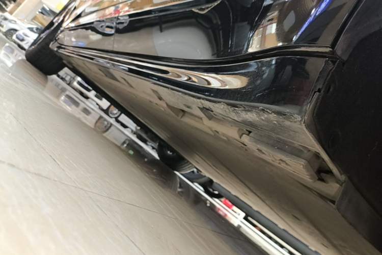 Used Zeekr 001 2022 Ultra-Long Range Single-Motor WE Version Left Side Sill