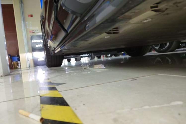 Used Zeekr 001 2022 Long-Range Dual-Motor WE Edition Left Side Sill