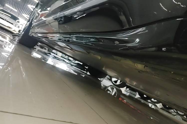 Used Zeekr 001 2022 Ultra-Long Range Single-Motor WE Version Left Side Sill