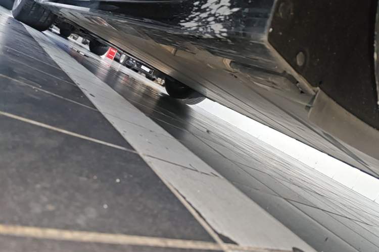 Used Zeekr 001 2022 Long-Range Dual-Motor WE Edition Left Side Sill
