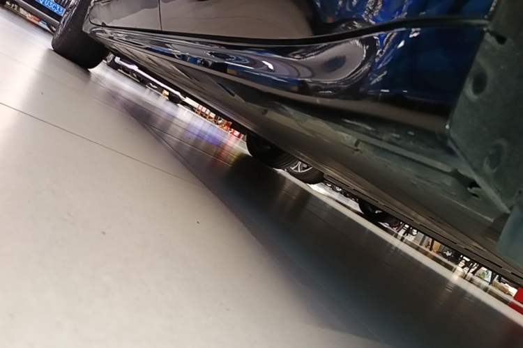 Used Zeekr 001 2022 Long-Range Dual-Motor WE Edition Left Side Sill