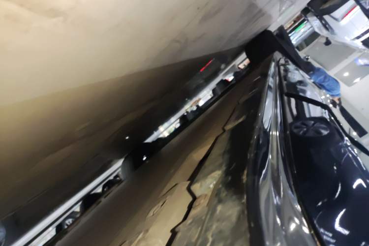 Used Zeekr 001 2022 Long-Range Dual-Motor WE Edition Left Side Sill