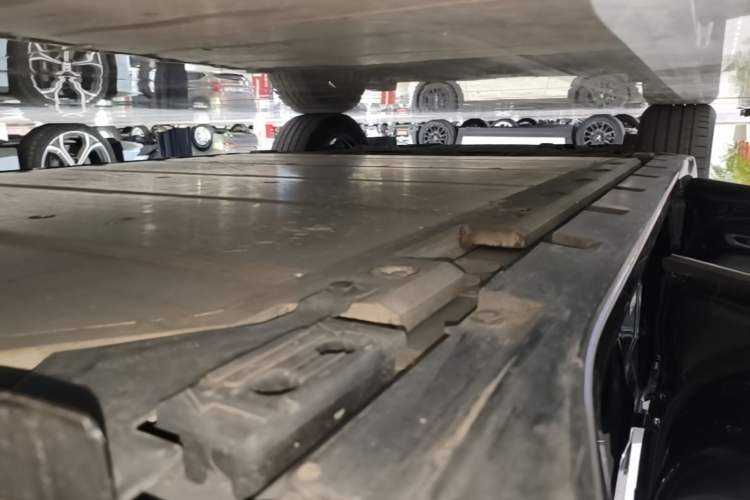 Used Zeekr 001 2022 Ultra-Long Range Single-Motor WE Version Left Side Sill