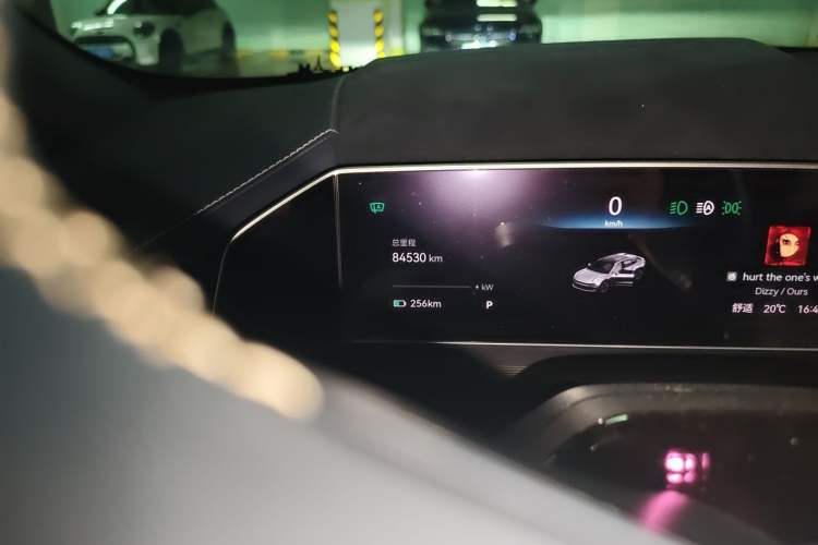 Used Zeekr 001 2022 Long-Range Dual-Motor WE Edition Odometer Close Up