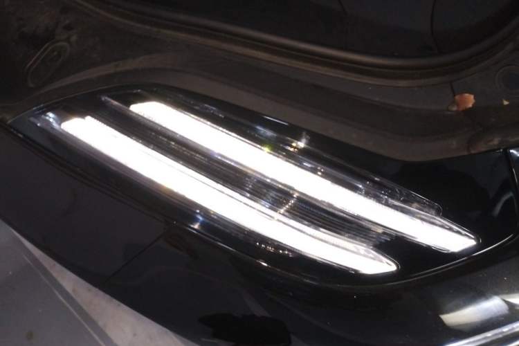 Used Zeekr 001 2022 Ultra-Long Range Single-Motor WE Version Right Front Headlight