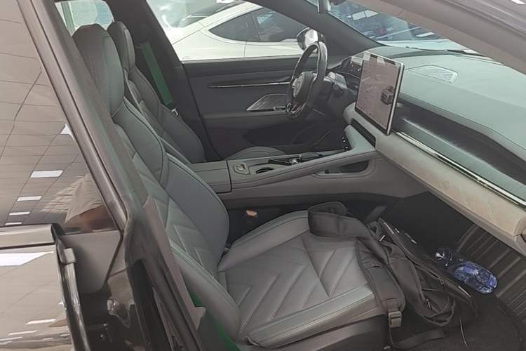 Used Zeekr 001 2022 Long-Range Dual-Motor WE Edition Right Front Seat