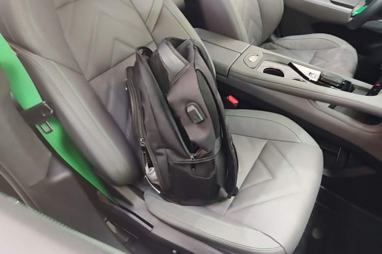 Used Zeekr 001 2022 Ultra-Long Range Dual-Motor YOU Version Right Front Seat