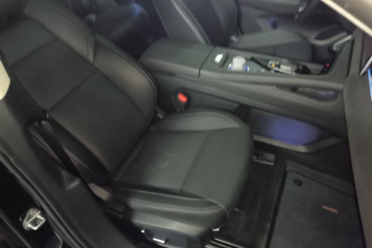 Used Zeekr 001 2022 Ultra-Long Range Single-Motor WE Version Right Front Seat