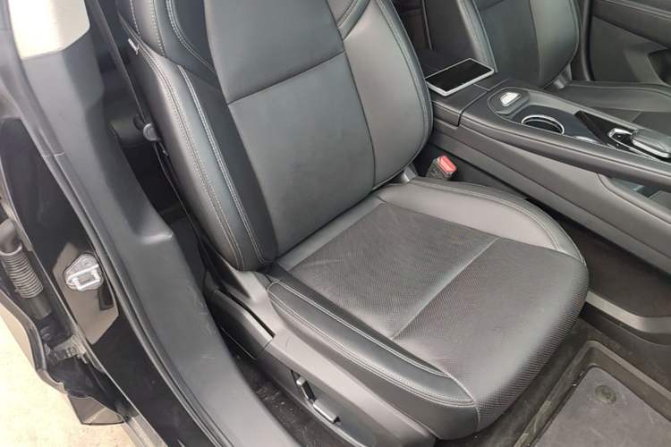 Used Zeekr 001 2022 Long-Range Dual-Motor WE Edition Right Front Seat
