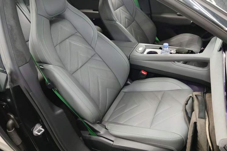 Used Zeekr 001 2022 Long-Range Dual-Motor WE Edition Right Front Seat