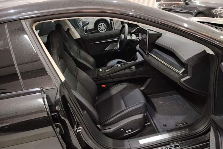 Used Zeekr 001 2022 Long-Range Dual-Motor WE Edition Right Front Seat