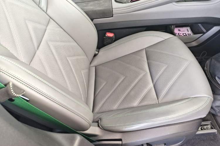 Used Zeekr 001 2022 Long-Range Dual-Motor WE Edition Right Front Seat