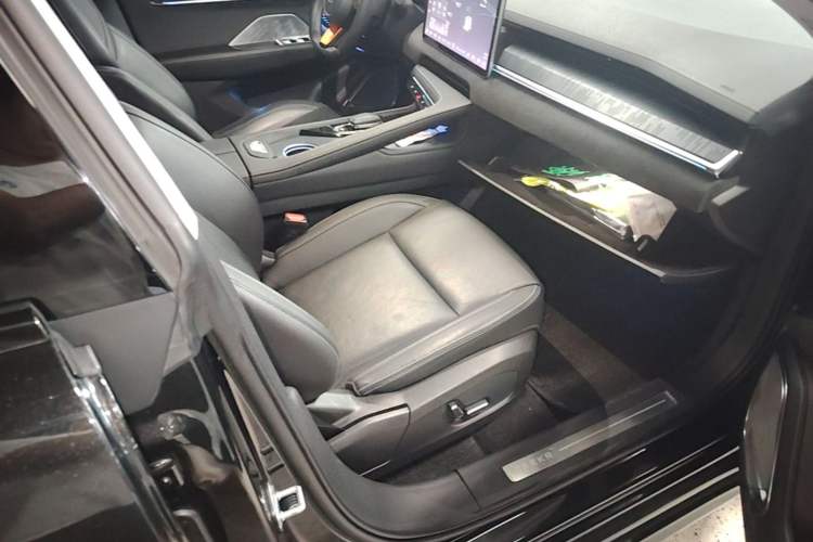 Used Zeekr 001 2022 Long-Range Dual-Motor WE Edition Right Front Seat