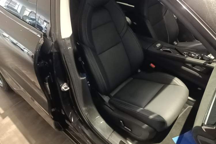 Used Zeekr 001 2022 Long-Range Dual-Motor WE Edition Right Front Seat