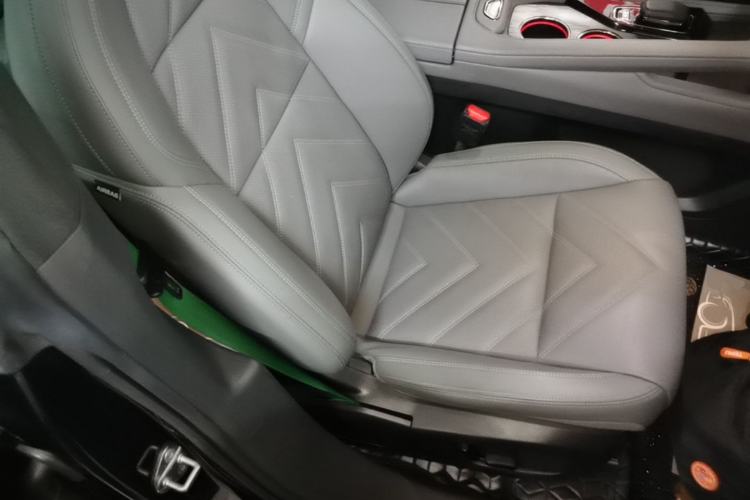 Used Zeekr 001 2022 Ultra-Long Range Dual-Motor ME Version Right Front Seat