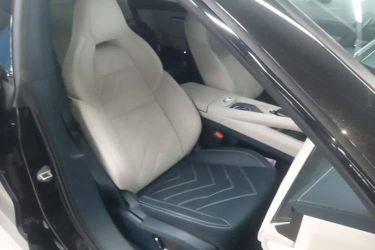 Used Zeekr 001 2022 Long-Range Dual-Motor WE Edition Right Front Seat