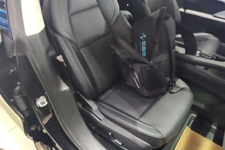 Used Zeekr 001 2022 Long-Range Dual-Motor WE Edition Right Front Seat