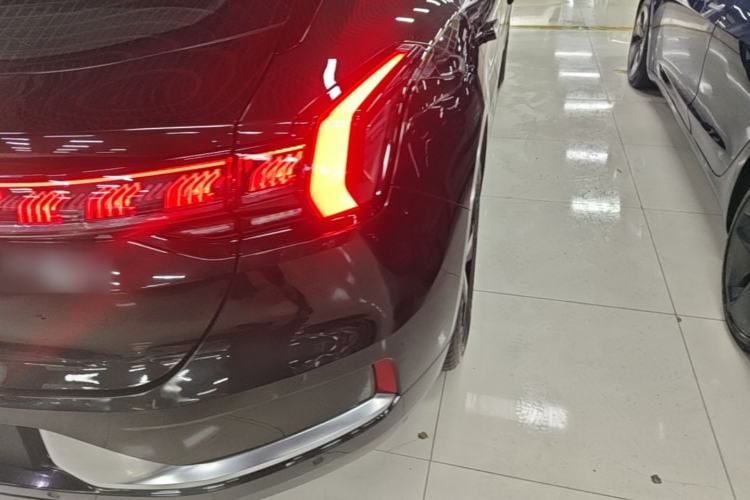 Used Zeekr 001 2022 Long-Range Dual-Motor WE Edition Right Rear Taillight