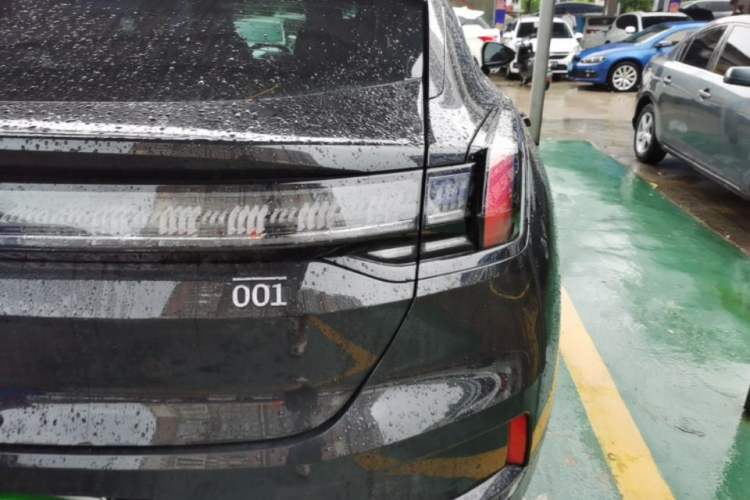 Used Zeekr 001 2022 Long-Range Dual-Motor WE Edition Right Rear Taillight