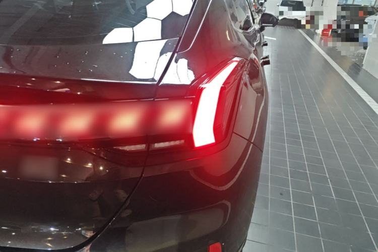 Used Zeekr 001 2022 Long-Range Dual-Motor WE Edition Right Rear Taillight