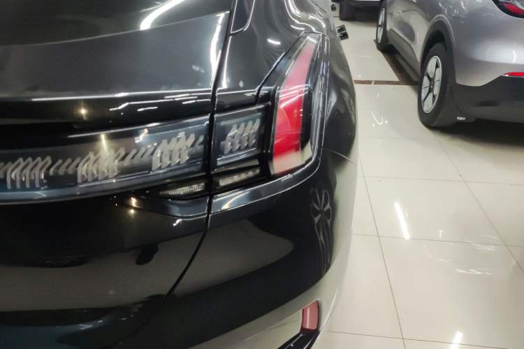 Used Zeekr 001 2022 Long-Range Dual-Motor WE Edition Right Rear Taillight