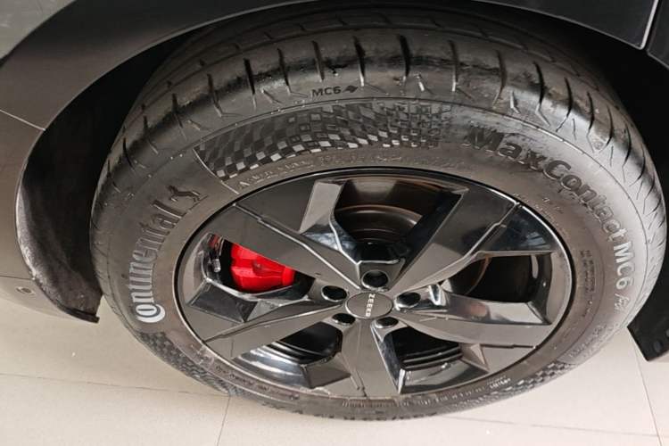 Used Zeekr 001 2022 Long-Range Dual-Motor WE Edition Right Rear Wheel Hub