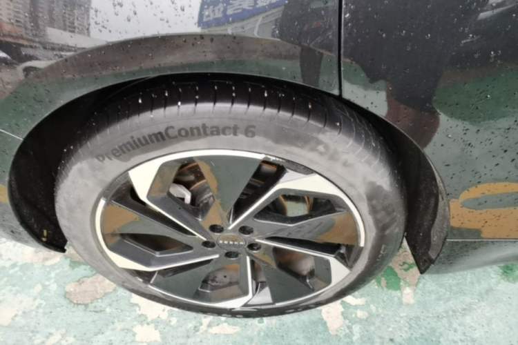 Used Zeekr 001 2022 Long-Range Dual-Motor WE Edition Right Rear Wheel Hub