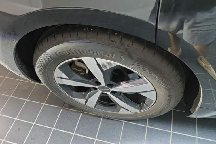 Used Zeekr 001 2022 Long-Range Dual-Motor WE Edition Right Rear Wheel Hub