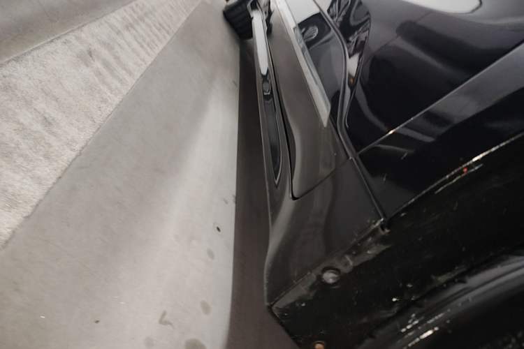 Used Zeekr 001 2022 Long-Range Dual-Motor WE Edition Right Side Sill