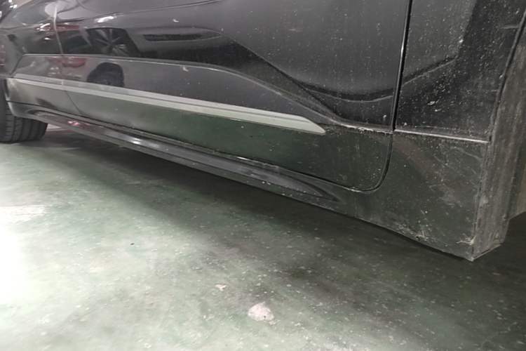 Used Zeekr 001 2022 Ultra-Long Range Single-Motor WE Version Right Side Sill